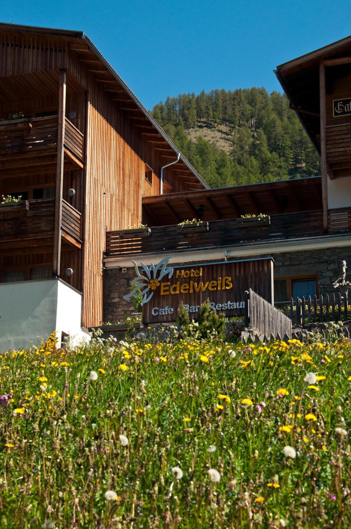 Hotel Edelweiss Malles Venosta Esterno foto