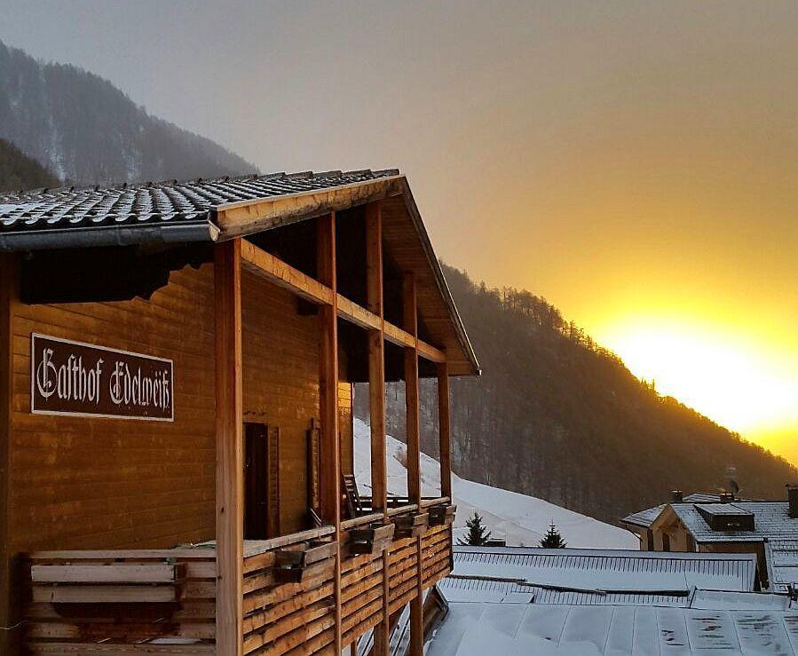 Hotel Edelweiss Malles Venosta Esterno foto