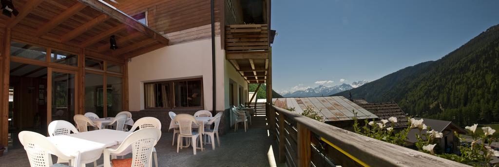 Hotel Edelweiss Malles Venosta Esterno foto