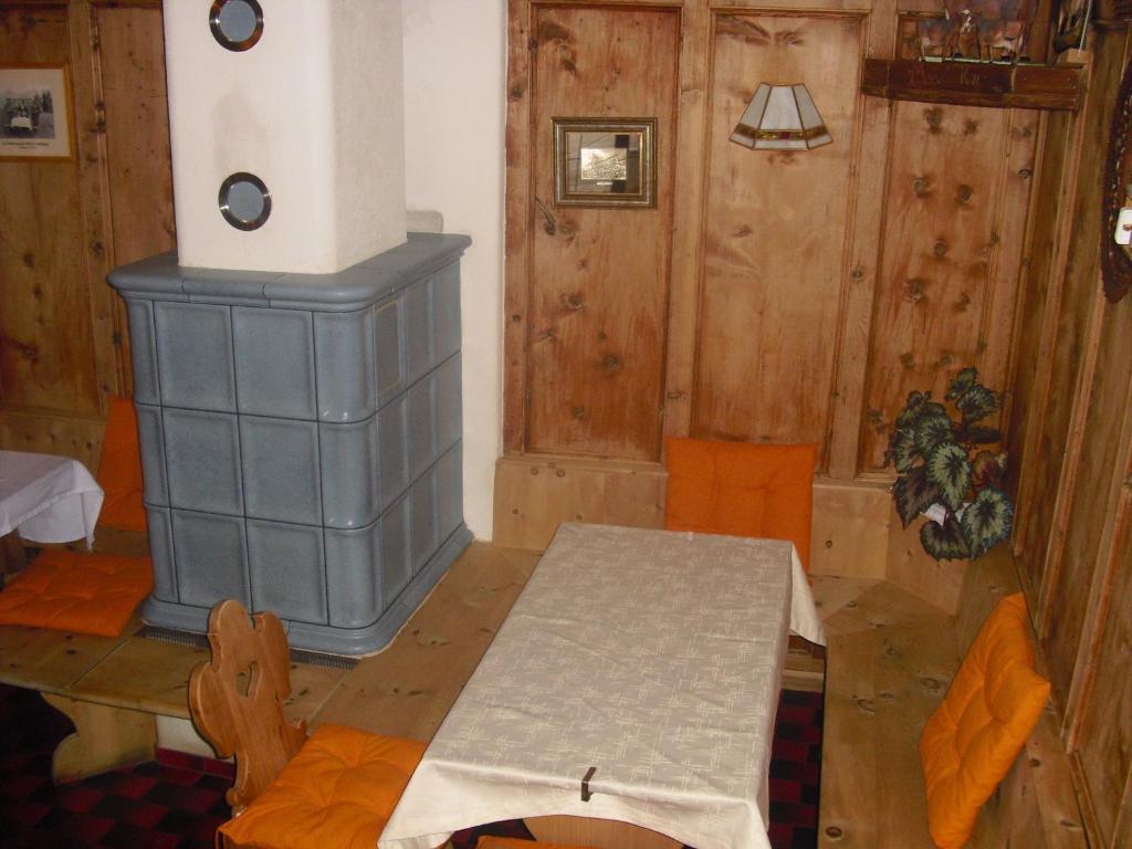 Hotel Edelweiss Malles Venosta Camera foto